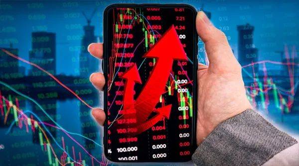 成交超500亿！中证1000指数期货首日抢眼<strong></p>
<p>中国股指期货</strong>，现货交易连续倍增，这两大策略被看好