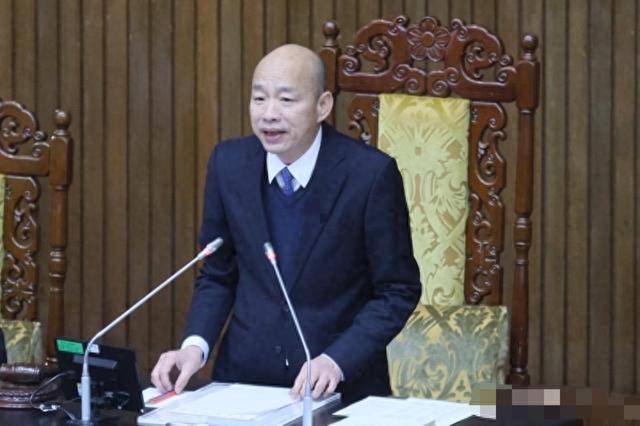 韩国瑜总预算案“寒冬送暖”<strong></p>
<p>贵金属官方软件下载</strong>，蓝营民代：能救卓荣泰的只剩下他自己