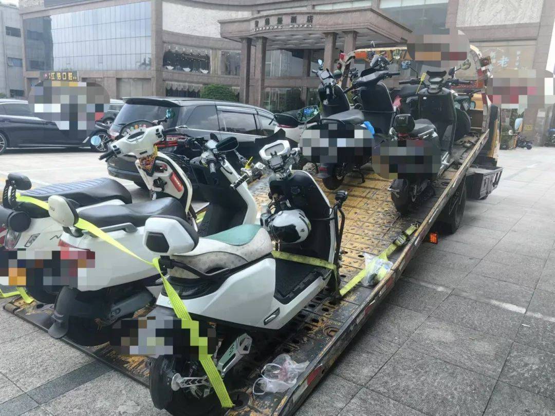 惨痛<strong></p>
<p>有几家正规贵金属</strong>！一人身亡！深圳多名学生骑电动车发生意外