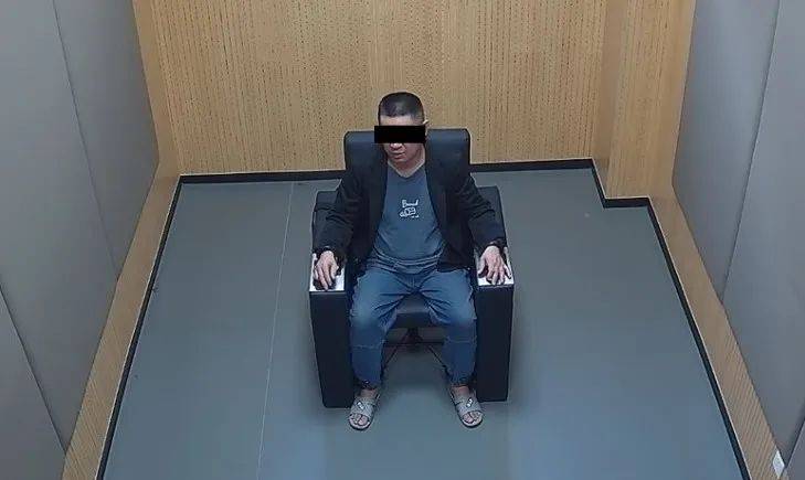 “我车被偷了<strong></p>
<p>深圳聚盈贵金属</strong>，车上有块毒猪肉！”男子深夜报警，结局大反转