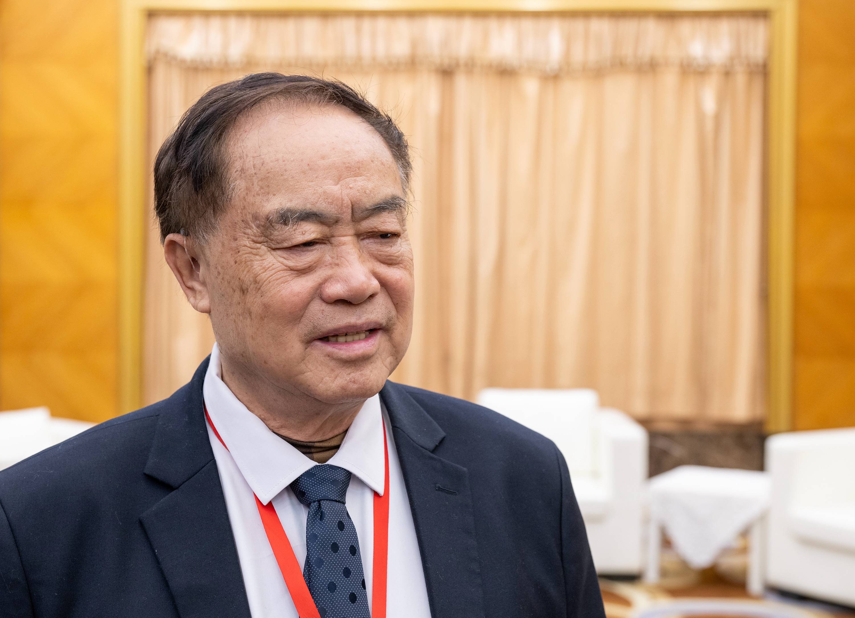 中国工程院院士卢秉恒：建议四川充分利用增材制造技术<strong></p>
<p>网易贵金属找代理</strong>，推动制造业创新发展