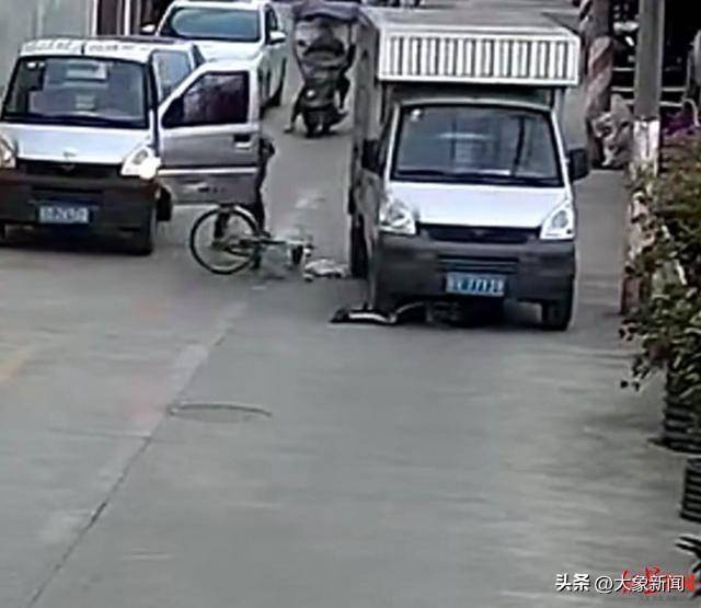 男孩骑单车遭遇“开门杀”<strong></p>
<p>贵金属含量</strong>，摔倒后又被小货车碾压 广东汕头有关部门：及时送医，无生命危险