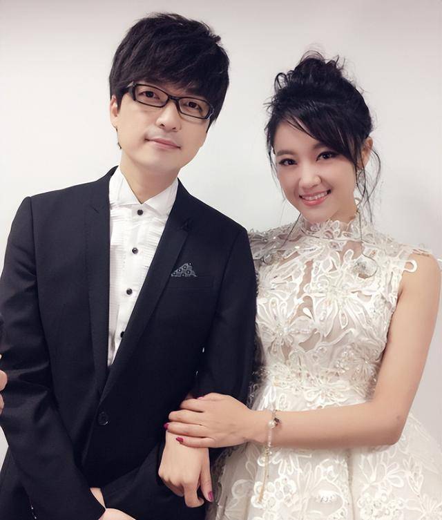 玖月奇迹被曝复婚！王小玮身形臃肿疑怀孕<strong></p>
<p>网易乐得销售贵金属</strong>，分开真是因为不生娃？