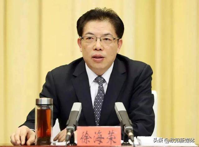 中共中央批准<strong></p>
<p>玩转工行贵金属</strong>，邓云锋任山东省委常委