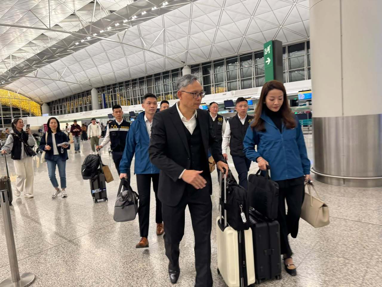 仍有12名港人被困缅甸<strong></p>
<p>XRP网站</strong>，香港派专责小组前往泰国跟进