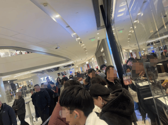 金价突破860元/克<strong></p>
<p>BCH网站</strong>，有人跨城买：排了好长的队，下手晚了就抢光