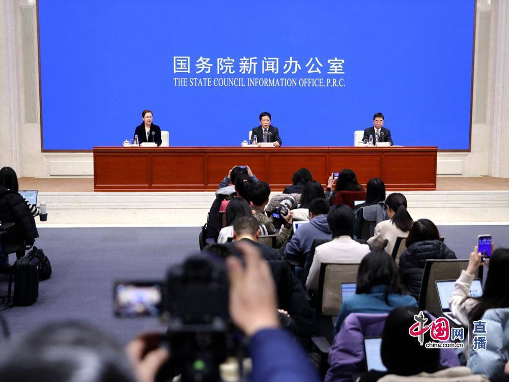 中央农办：40年来我国自然村数量减少约150万个<strong></p>
<p>火币投资</strong>，乡村建设不能平均用力