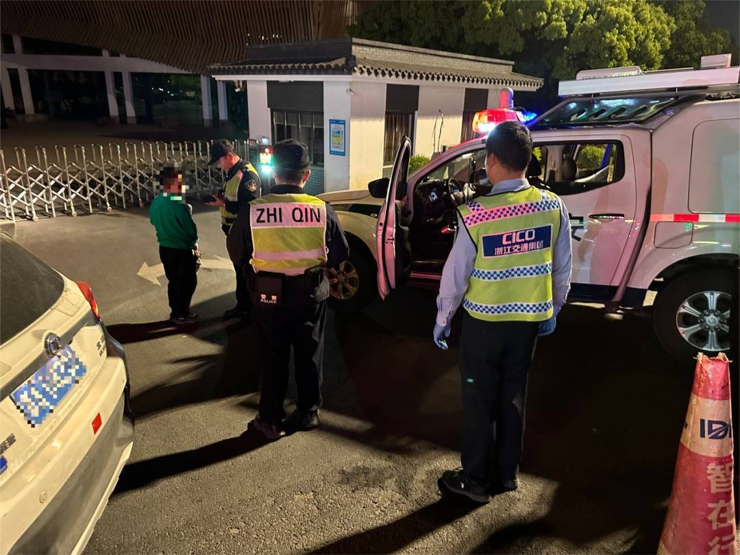 12岁男孩凌晨偷开父母车上高速<strong></p>
<p>比特现金投资</strong>，因车技太差被发现了……