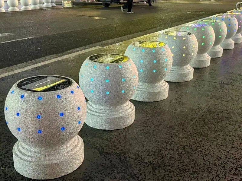 深圳“充电墩”火出圈？网友：科技感满满<strong></p>
<p>ADAAPP下载</strong>，方便又吸睛