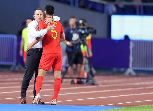 国足新帅人选初定<strong></p>
<p>BSVAPP下载</strong>，“老熟人”能走出新路子吗？