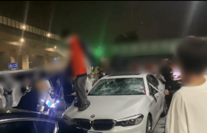 加油站内砸车打人<strong></p>
<p>比特币APP下载</strong>，23名嫌疑人被临沂警方抓获