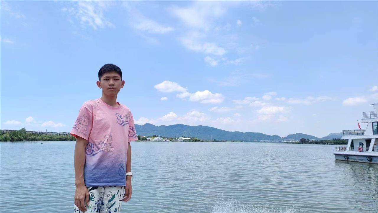 安徽一名18岁高中生坐飞机到西双版纳后失联<strong></p>
<p>ETH行情</strong>，景洪公安：目前没有进一步的消息