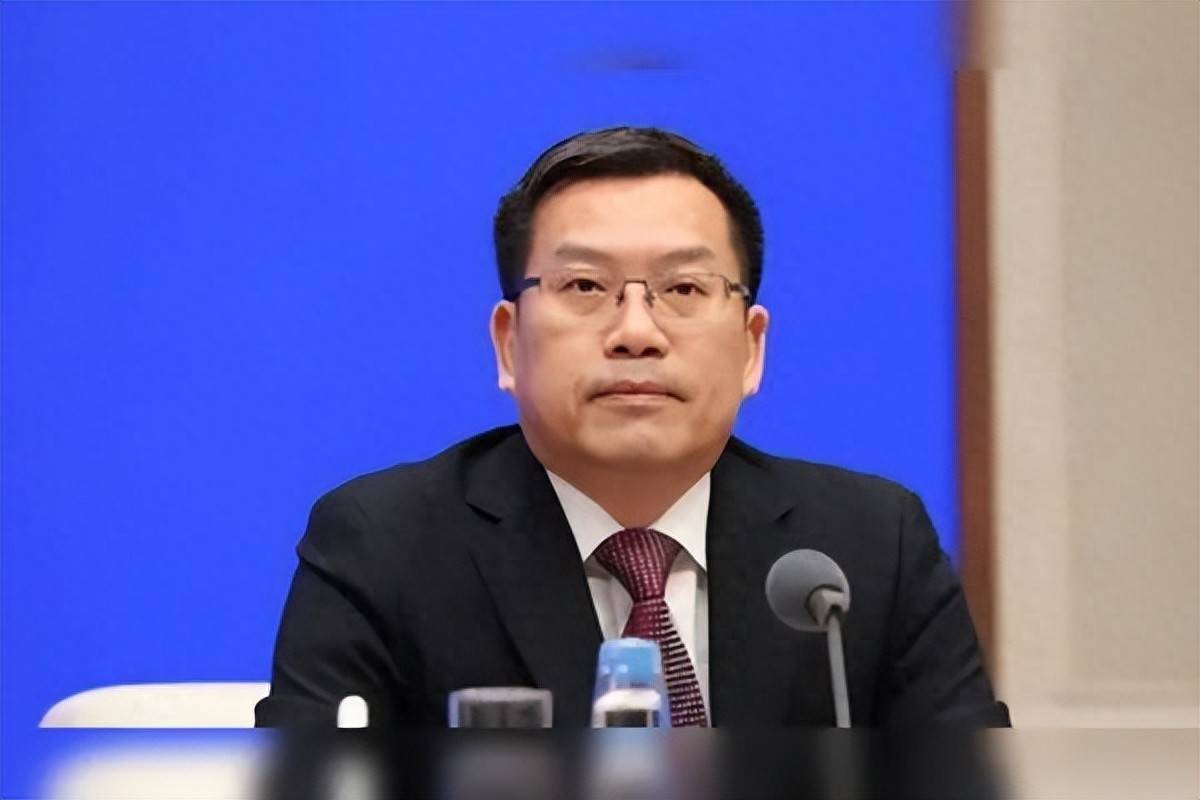 卸任市委书记后<strong></p>
<p>BSV行情</strong>，原中候补新职明确！这地同日任命政府“一把手”和公安局局长