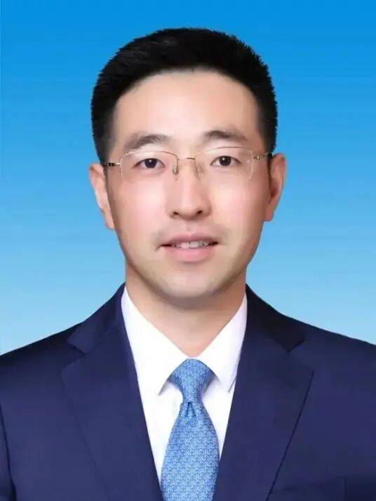 孙道寻当选苏州市吴江区区长<strong></p>
<p>抹茶价格</strong>，曾任“全国经济最强镇”党委书记