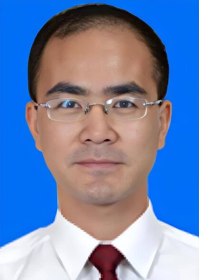 4位副市长履新<strong></p>
<p>抹茶价格</strong>，卸任两年后他再任此职