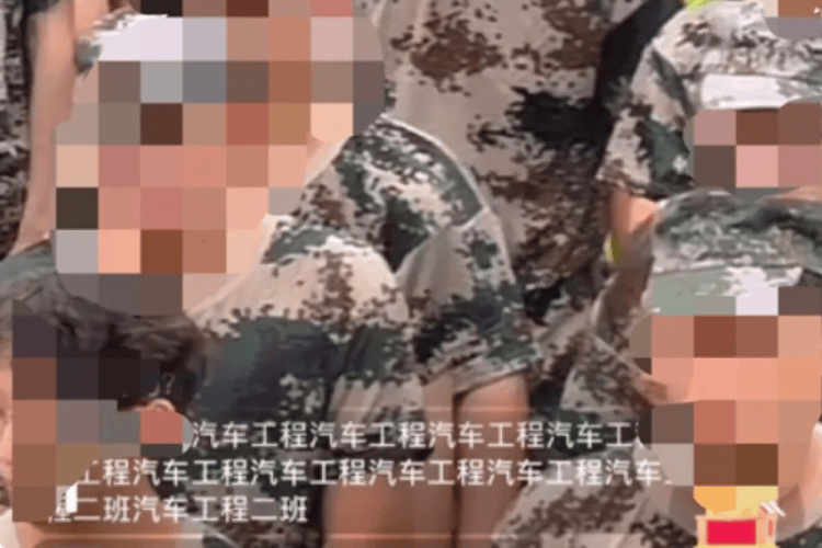 多校出现直播“点名”乱象<strong></p>
<p>BITOP价格</strong>，岂可拿学生开低俗玩笑