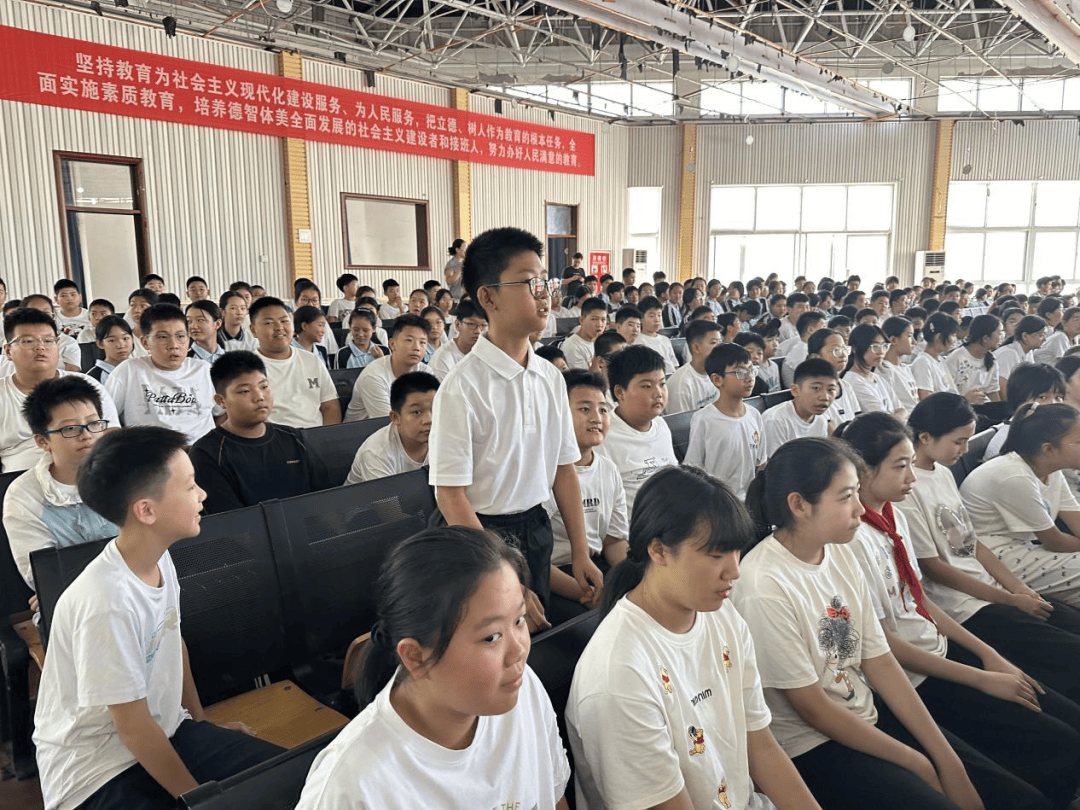 洛龙区开学第一堂法治课开讲啦<strong></p>
<p>比特币价格</strong>！