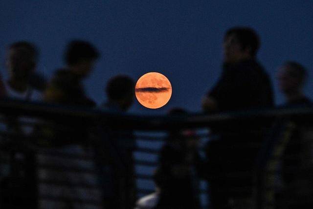 刷屏朋友圈<strong></p>
<p>以太坊价格</strong>！“红月亮”高清大图来了