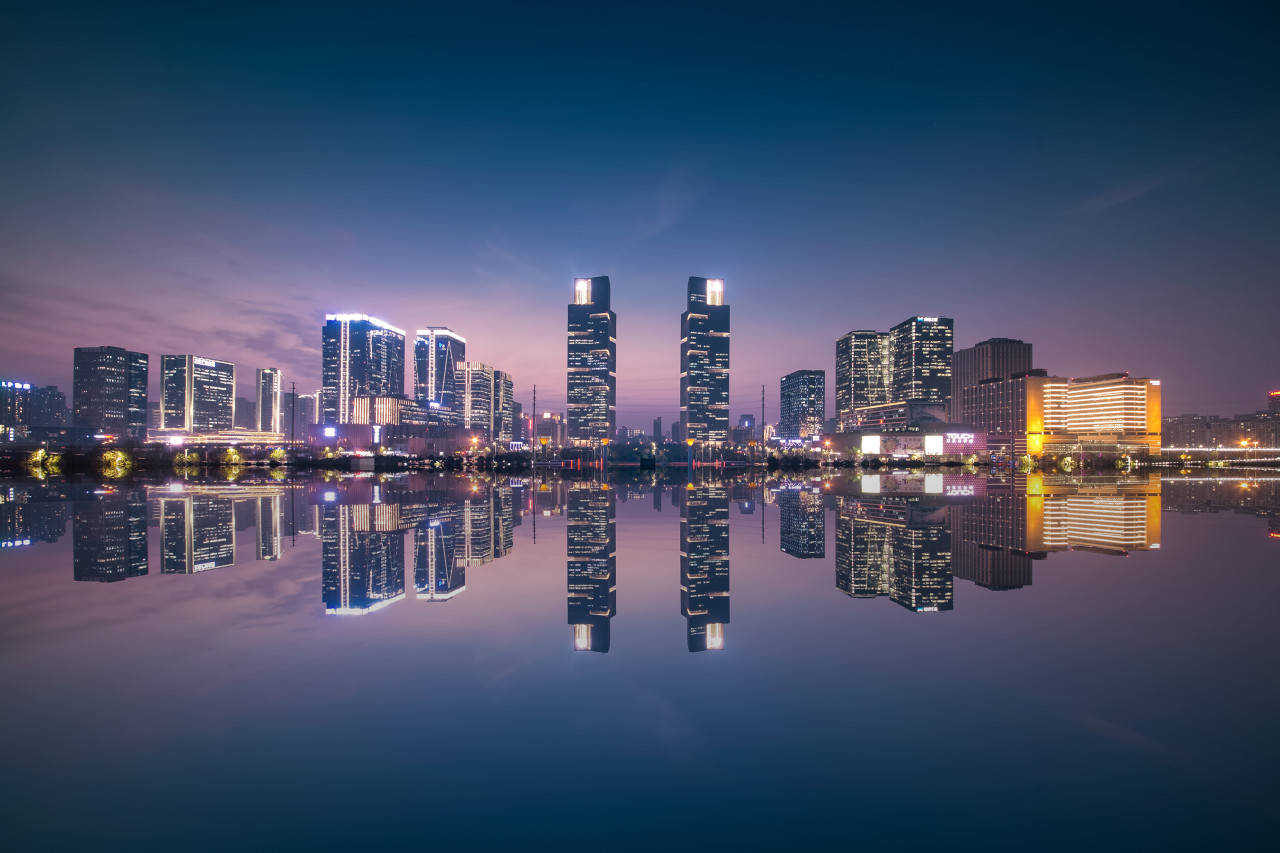 经济强市不断建新高铁站：至少“一城六站”<strong></p>
<p>DOT价格</strong>，它们在下什么棋？