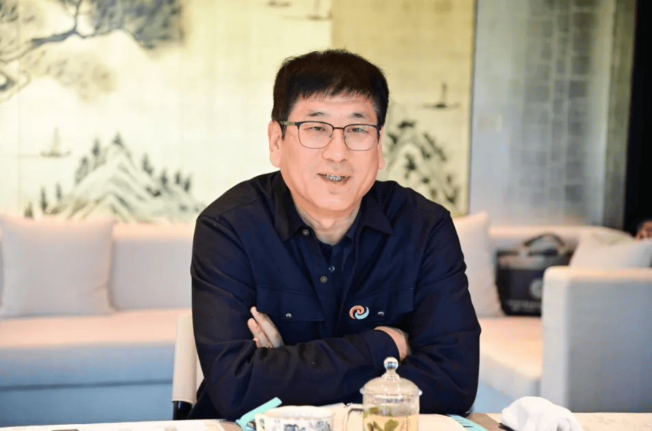 曹杰<strong></p>
<p>DOT价格</strong>，培植个人势力，为亲属谋求特殊待遇