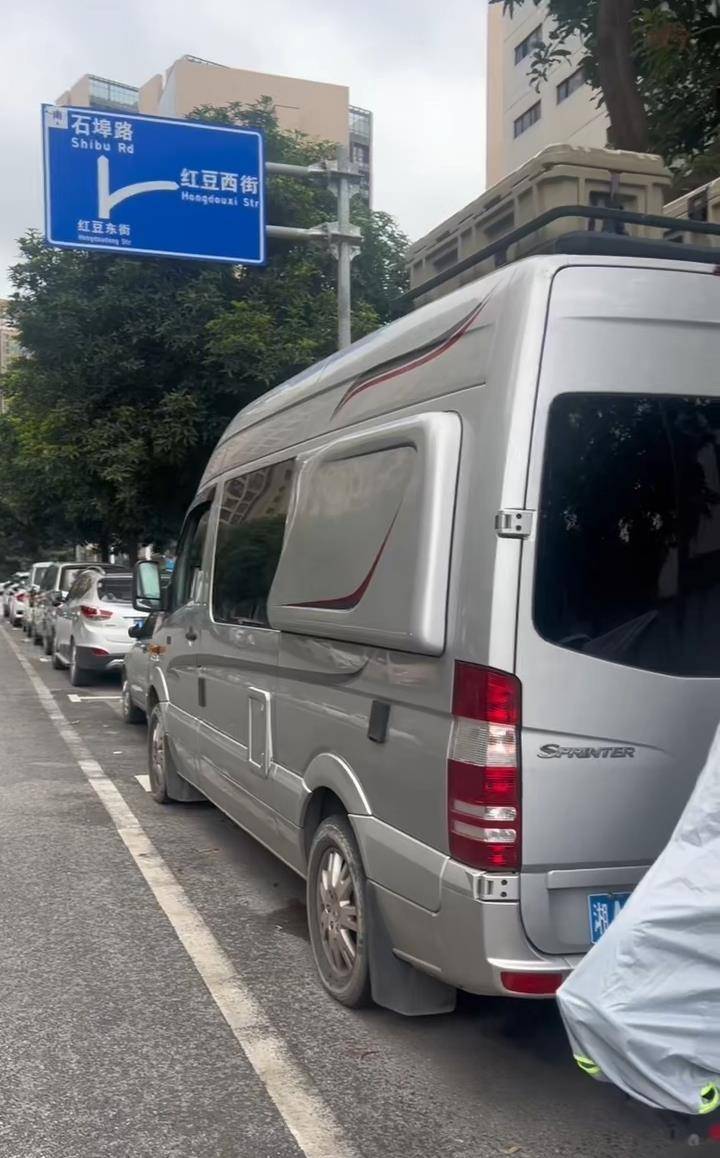 “钥匙在这<strong></p>
<p>波卡币价格</strong>，我回家了！”上海男子将百万元房车停在南宁街头，请陌生人上车体验