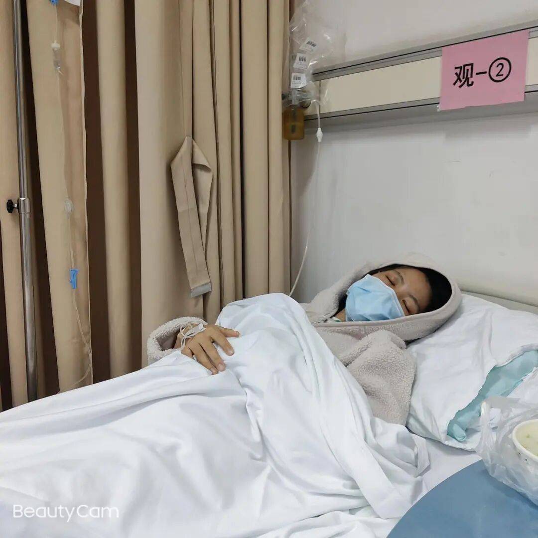 女护士结婚半年发烧头痛<strong></p>
<p>艾达币价格</strong>，诊治12天才确诊“脑脊髓炎”致丧失劳动能力，鉴定：两家三甲医院因未及早诊断病情，应承担责任