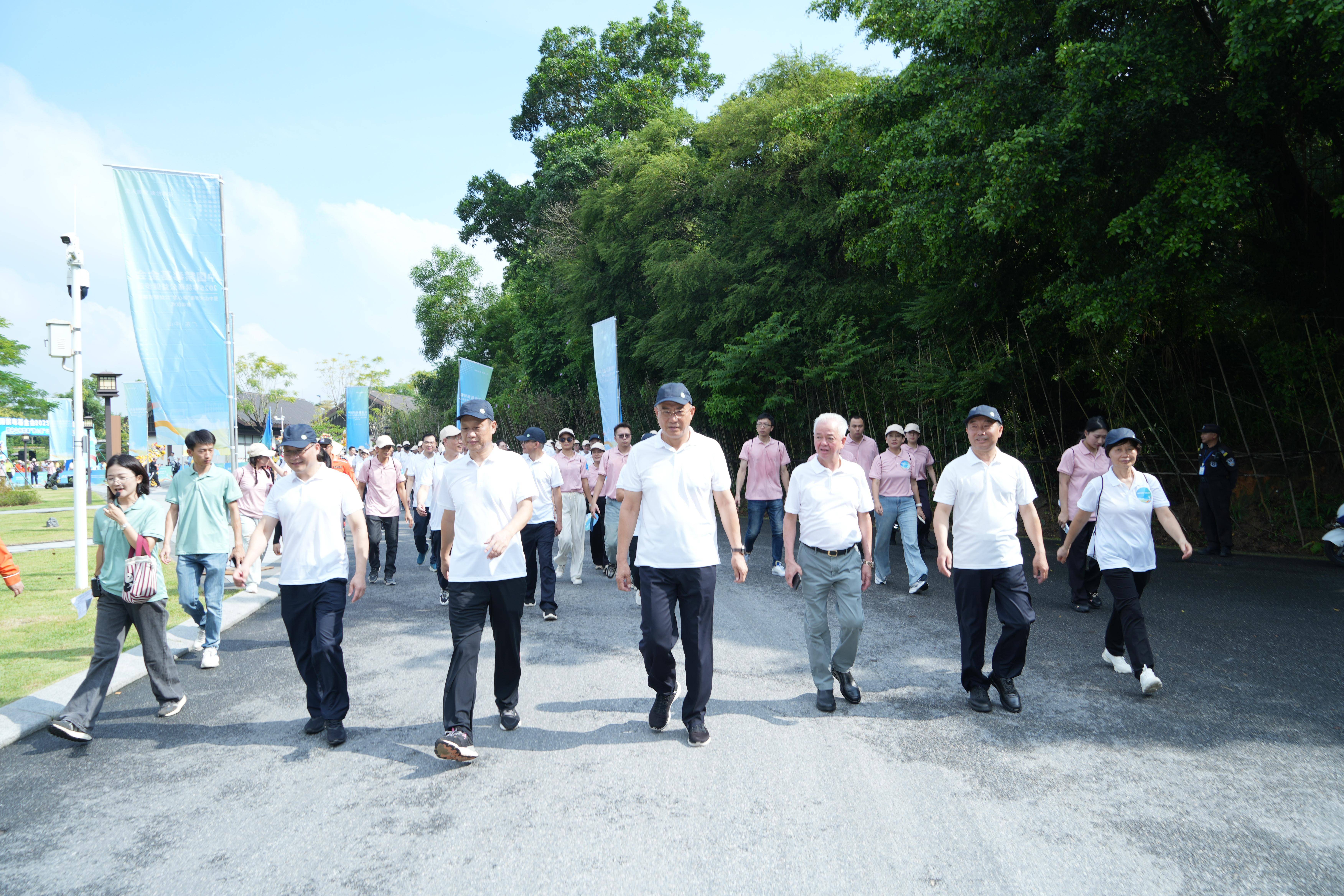 完美公司：以公益之心<strong></p>
<p>BCH价格</strong>，护航“无毒社会·完美人生”
