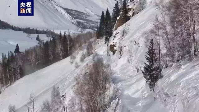 新疆喀纳斯景区遭遇降温降雪<strong></p>
<p>数字货币交易平台</strong>，道路仍处于管制状态