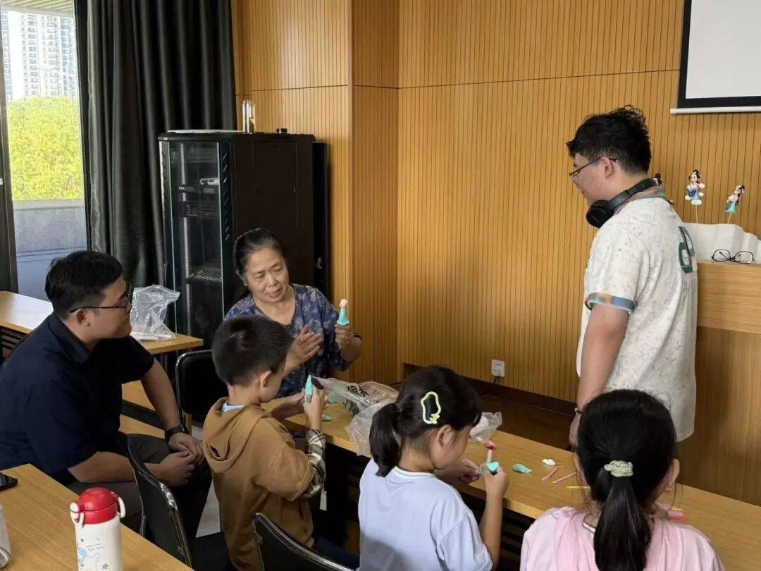 金坛图书馆国庆中秋活动精彩回顾 | 举国同欢庆<strong></p>
<p>数字货币交易官网</strong>，月满聚中秋