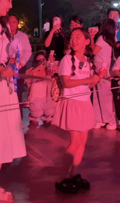 9岁小酒窝<strong></p>
<p>数字货币交易官网</strong>，大大方方成顶流