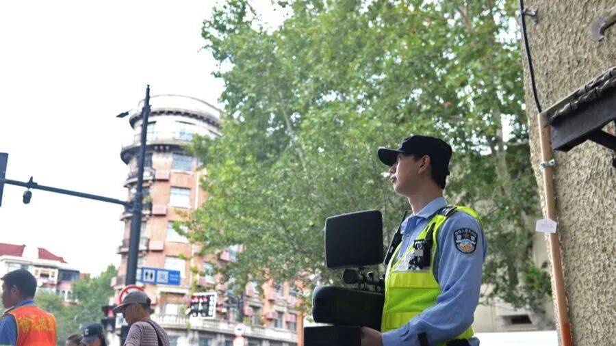 突然群发<strong></p>
<p>数字货币交易网站</strong>!大批上海市民收到警方短信!全市爆火网红已被锁定...有爸爸因孩子违规被罚款