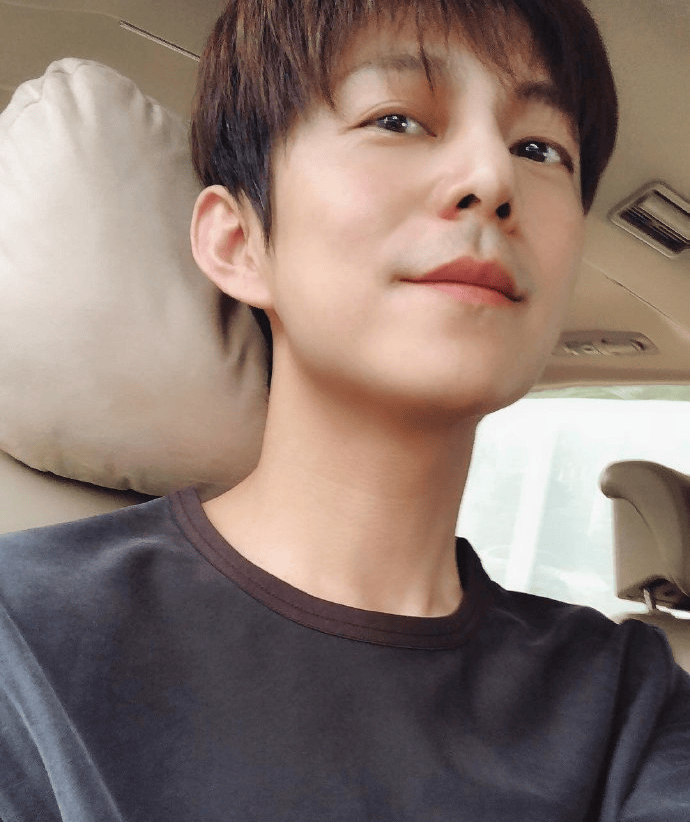 51岁何炅坦言：精力大不如前<strong></p>
<p>数字货币app</strong>，我现在特别痛苦，又近视又老花