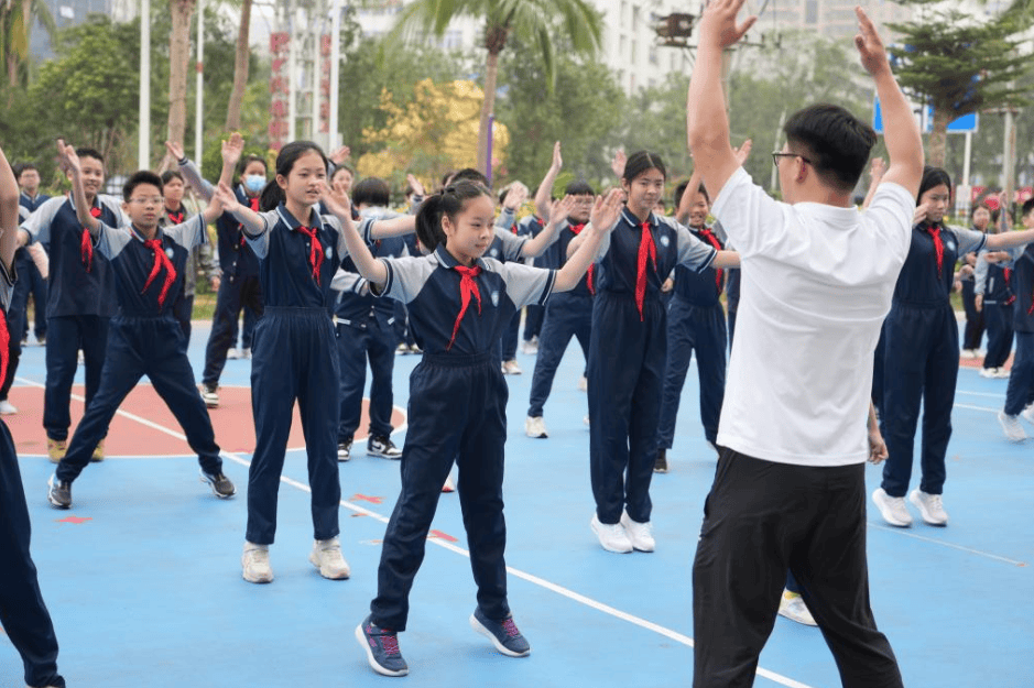 手机报·晚报丨每周一天“无作业日”<strong></p>
<p>数字货币交易平台</strong>，如何实施？神舟二十一号，近日择机发射！