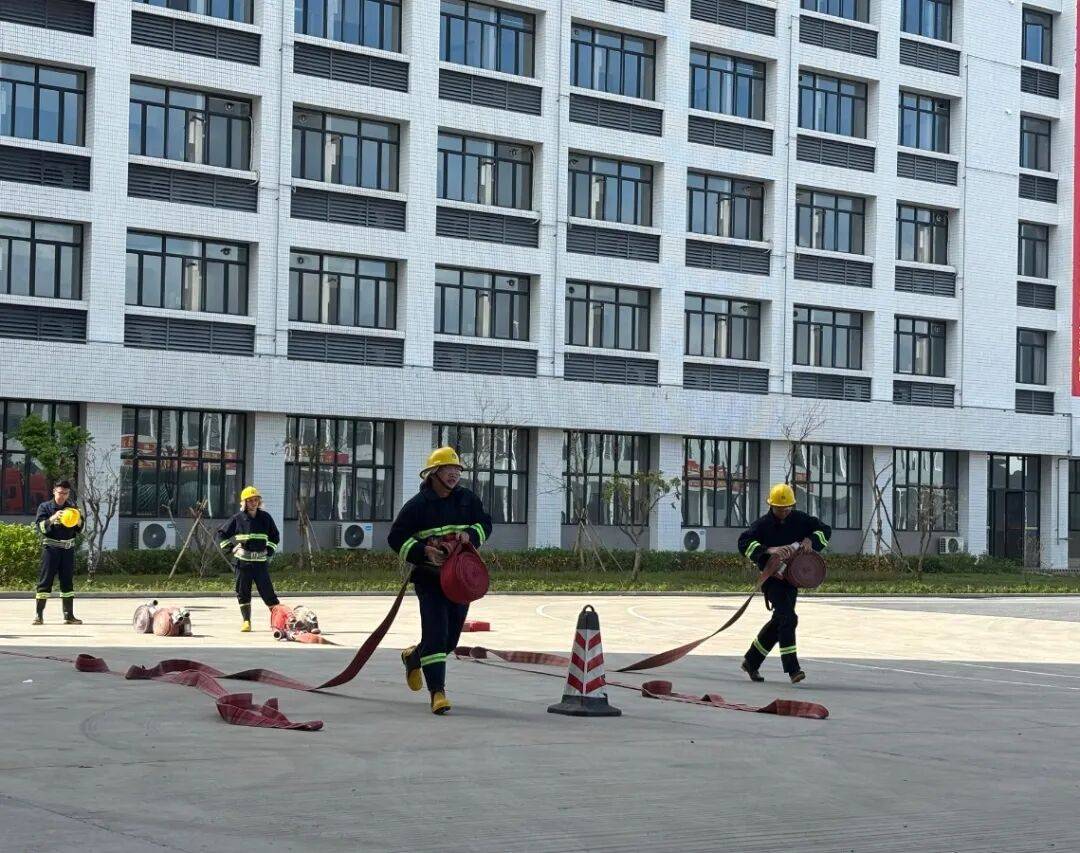 训考结合砺精兵<strong></p>
<p>数字货币价格</strong>！高新区微型消防站技能培训暨考核顺利举行