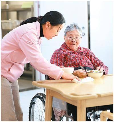 多方共举<strong></p>
<p>天门有几家证券公司</strong>，求解照护之困（健康驿站·关注健康老龄化②）