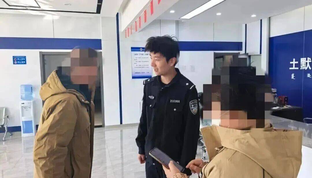 男子彩票中奖太兴奋<strong></p>
<p>方正证券独立交易软件</strong>，拍照发业主群分享，隔天奖金被邻居冒领……