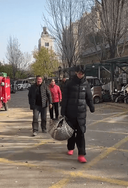 担心烧煤取暖不安全<strong></p>
<p>方正证券独立交易软件</strong>，山东济宁17岁男孩偷偷接爷爷奶奶进城，父亲点赞：比我做得强