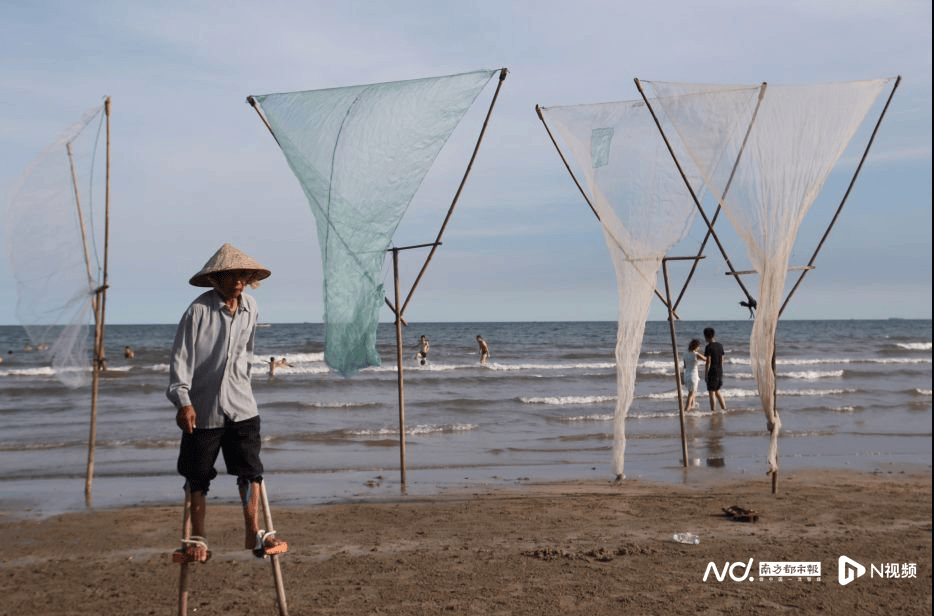 外交部赵立坚点赞湛江：渔网起落间<strong></p>
<p>首创证券济南营业部</strong>，满舱鲜活载着晨光归来