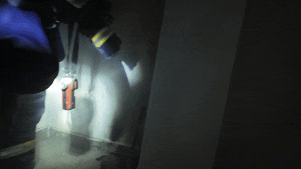 夜晚<strong></p>
<p>证券公司上市时间排名</strong>，办公楼12层突冒火光！一个动作险酿大祸，监控还原真相