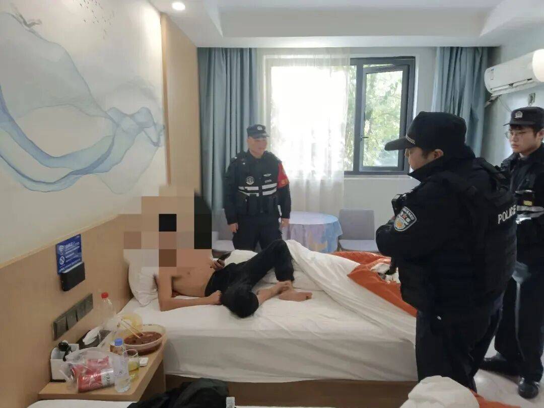 满身酒气、恶意报警<strong></p>
<p>平安证券资金安全吗</strong>!拘!