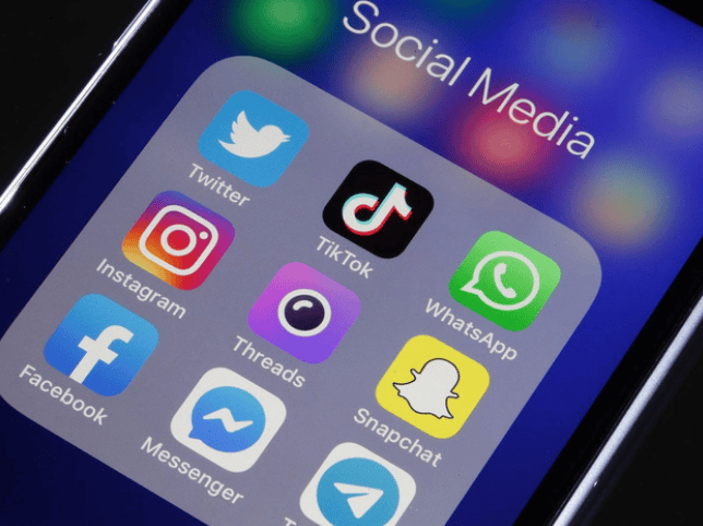 美计划要求免签入境外国游客披露社交媒体记录，包括英法日等国家