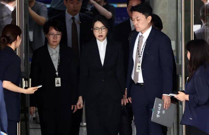 尹锡悦宣布戒严当晚<strong></p>
<p>国泰君安证券mac版</strong>，金建希与其激烈争吵，称“一切因你毁了”