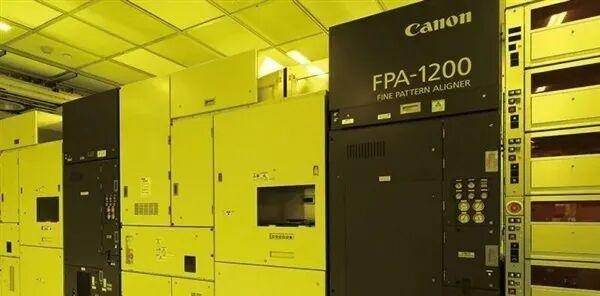 1.4nm制程<strong></p>
<p>浙商证券上市预估价格</strong>！纳米压印技术突破