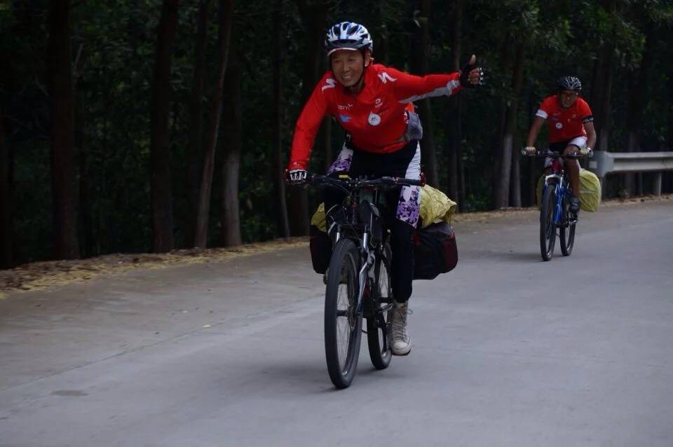 71岁奶奶获健美比赛冠军：被儿媳夸偶像<strong></p>
<p>上海华信证券涨停宝</strong>，无视“老了就在家等死”的言论