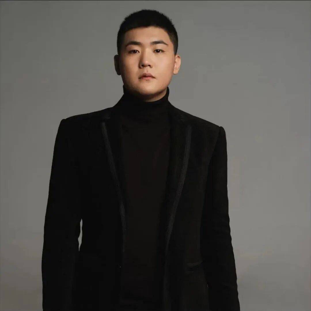 刚刚！闫学晶儿子道歉：“娘的错<strong></p>
<p>大通证券官网买ipad</strong>，儿子担！感谢大家的监督批评！我们错了”