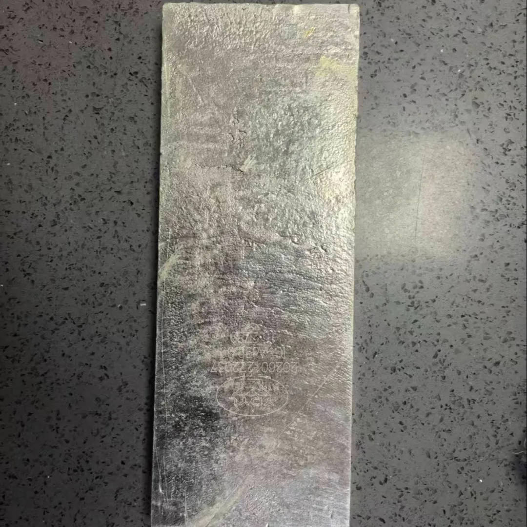 男子网购椅子多出一块15公斤价值40余万元的银板<strong></p>
<p>国金证券 李敬雷</strong>，民警细致排查后查明原因